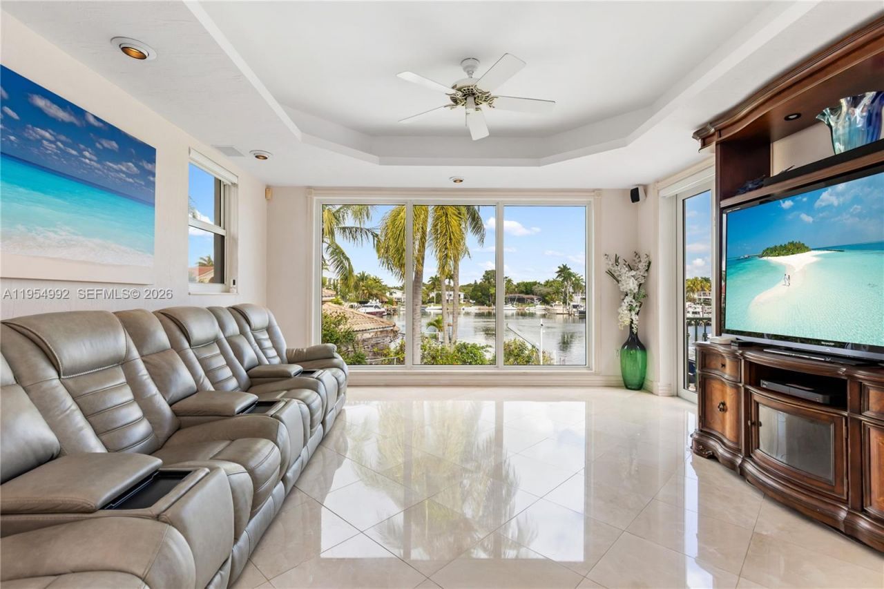 6275 Dolphin Dr, Coral Gables, FL 33158 Photo