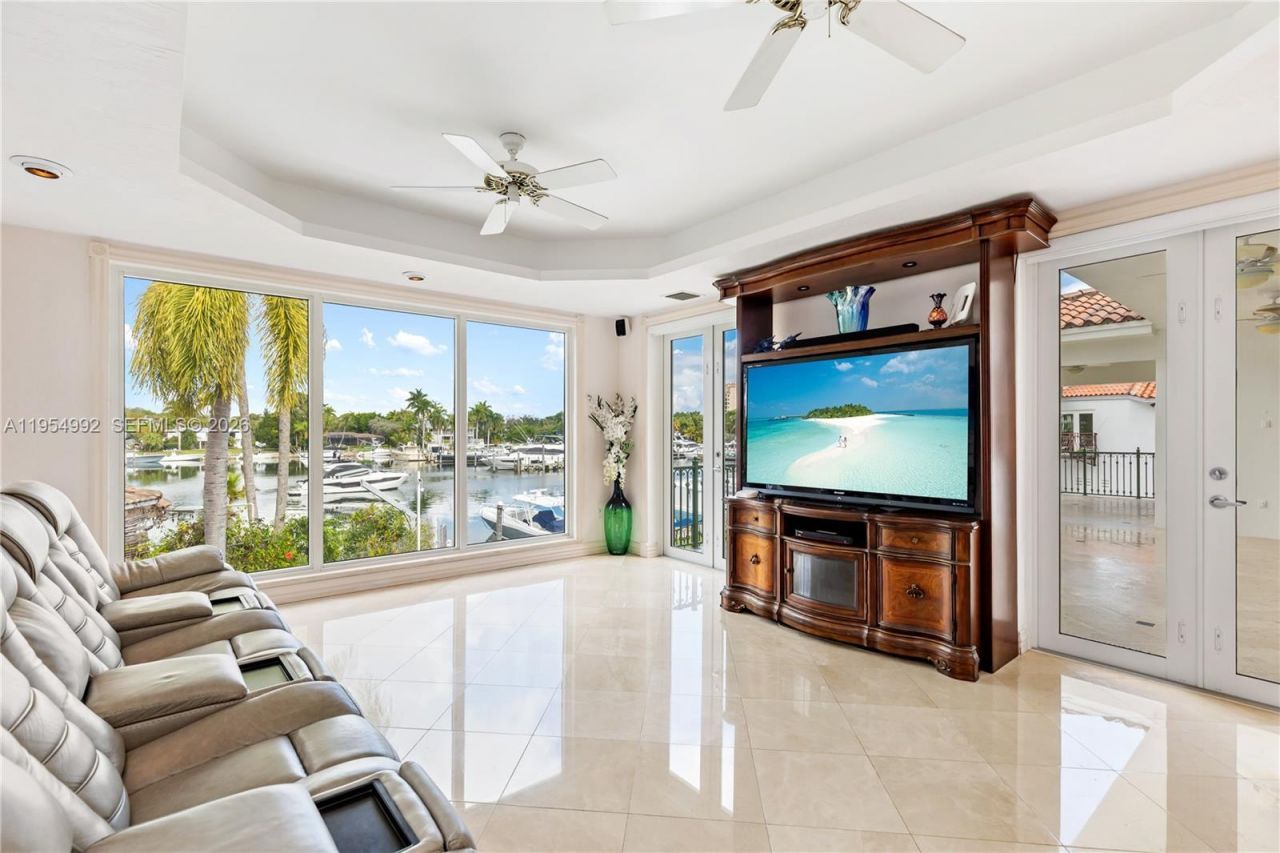 6275 Dolphin Dr, Coral Gables, FL 33158 Photo