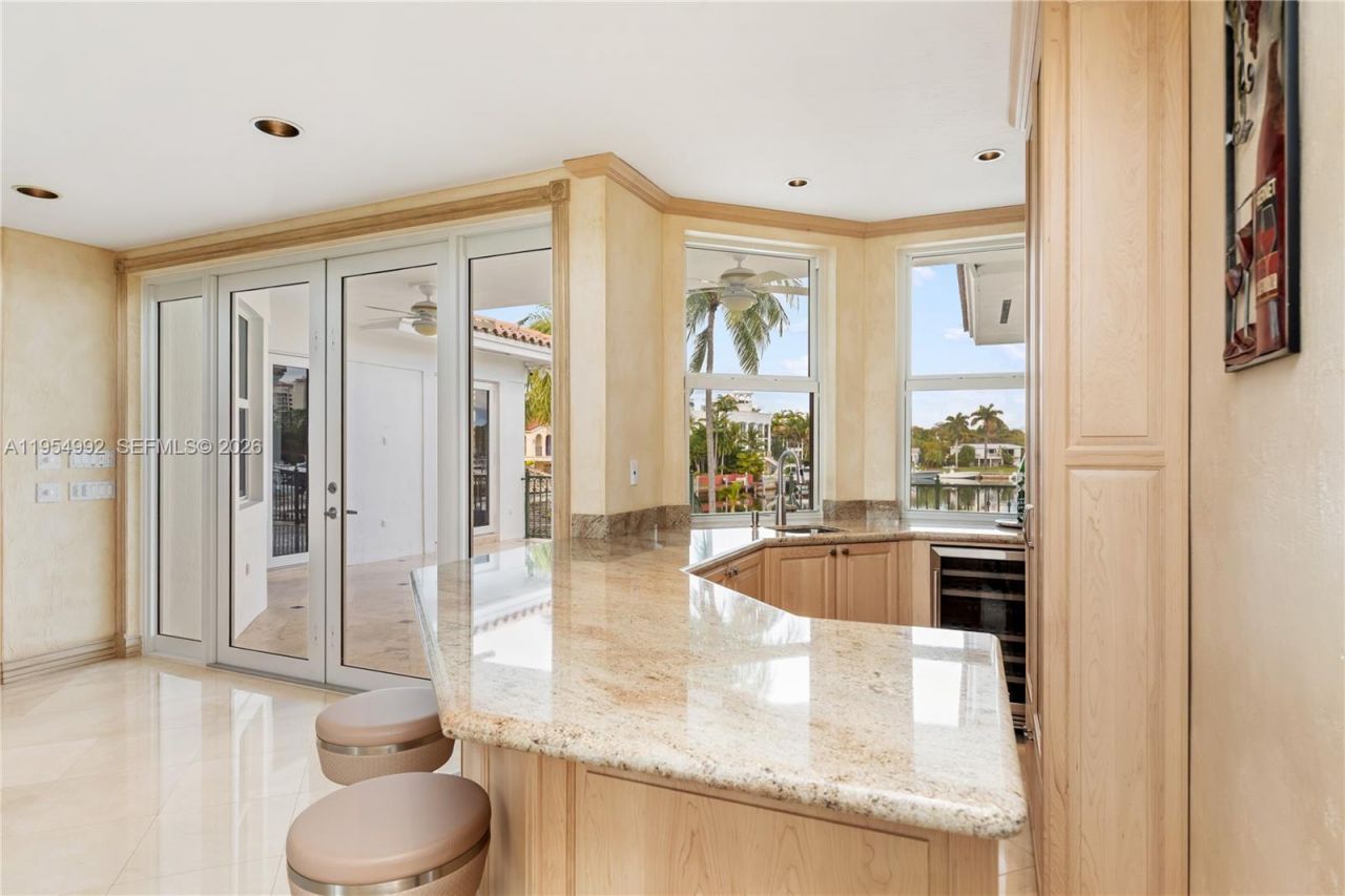 6275 Dolphin Dr, Coral Gables, FL 33158 Photo