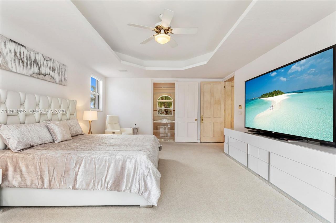 6275 Dolphin Dr, Coral Gables, FL 33158 Photo