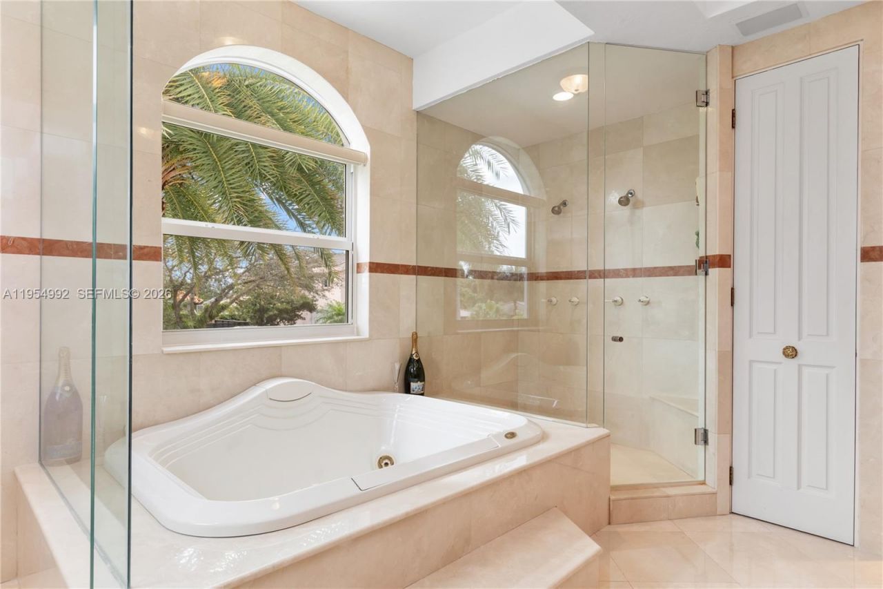 6275 Dolphin Dr, Coral Gables, FL 33158 Photo