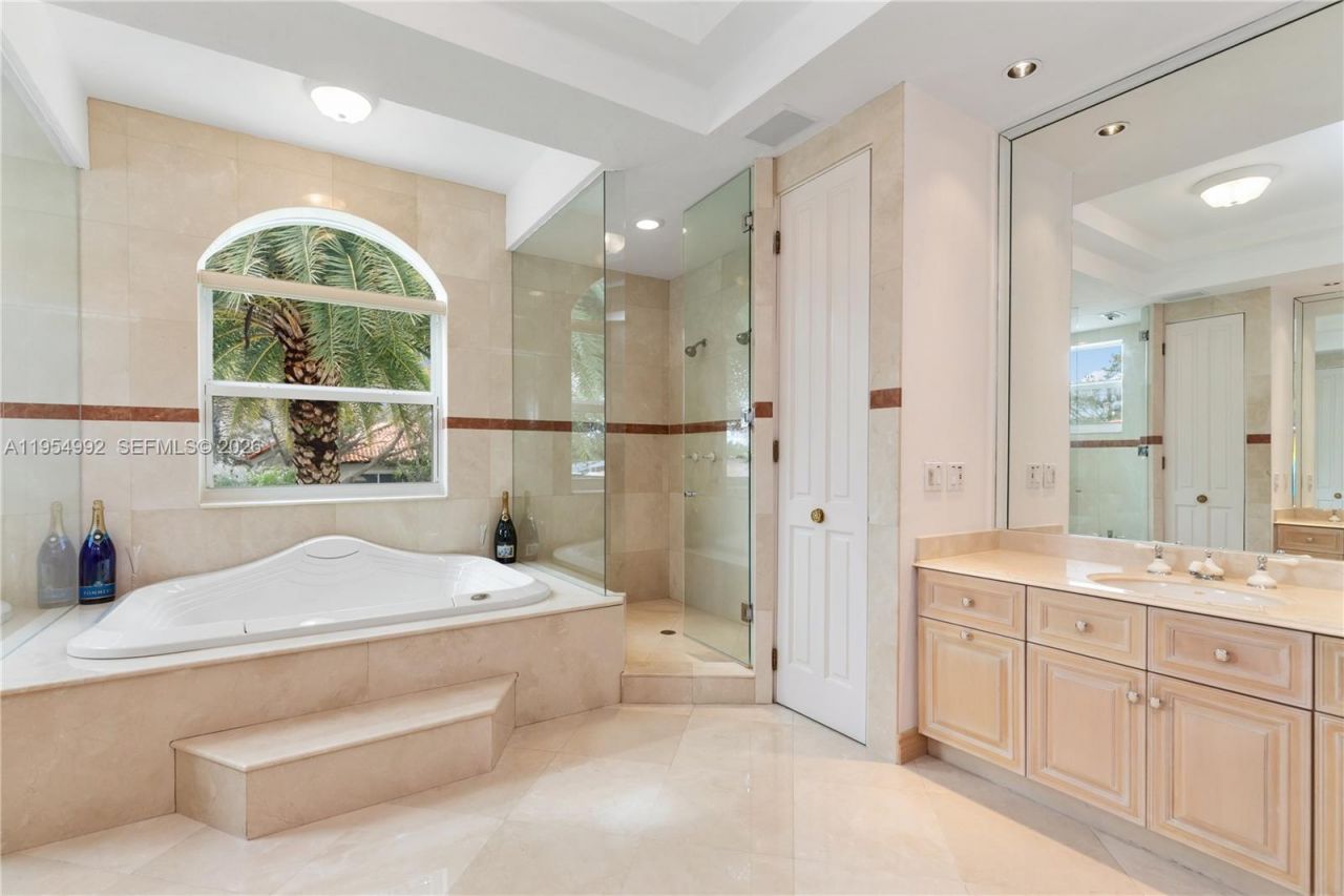 6275 Dolphin Dr, Coral Gables, FL 33158 Photo