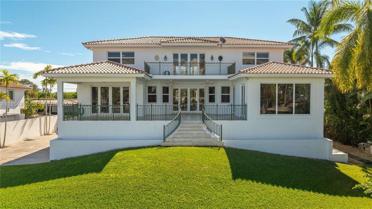 6275 Dolphin Dr, Coral Gables, FL 33158 Photo