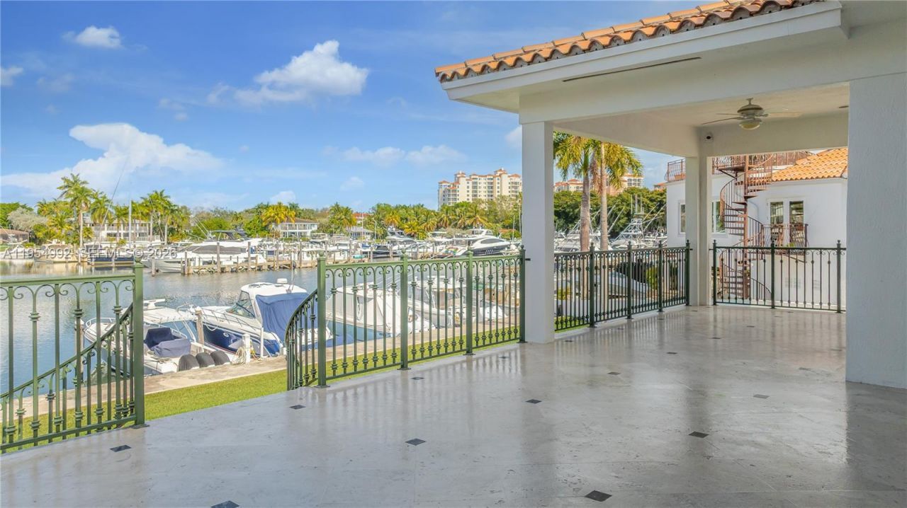 6275 Dolphin Dr, Coral Gables, FL 33158 Photo