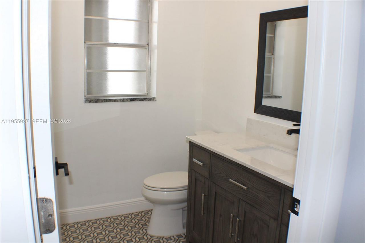 6731 Cypress Rd, Unit 205, Plantation, FL 33317 Photo