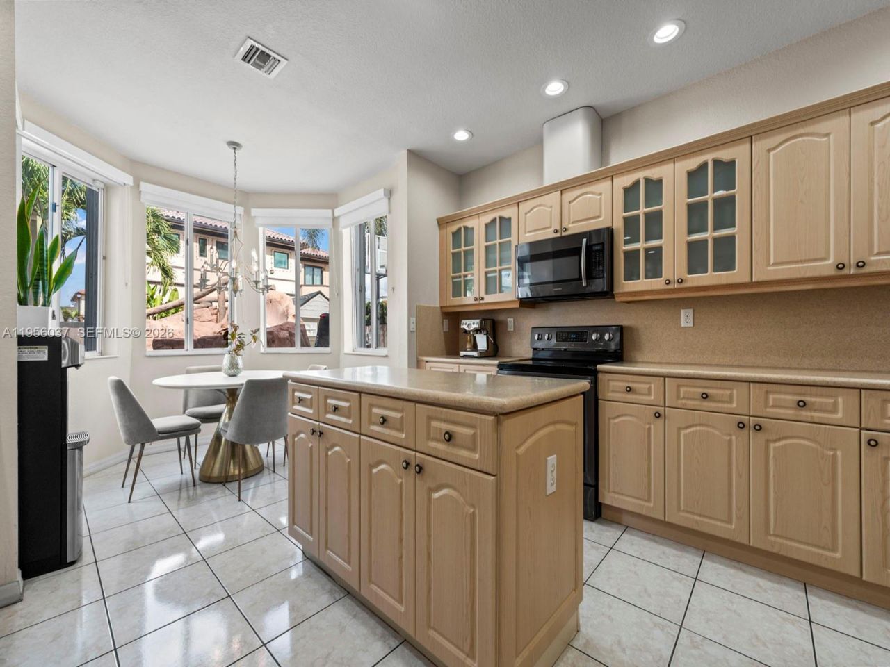 15383 SW 23rd St , Miami, FL 33185 Photo