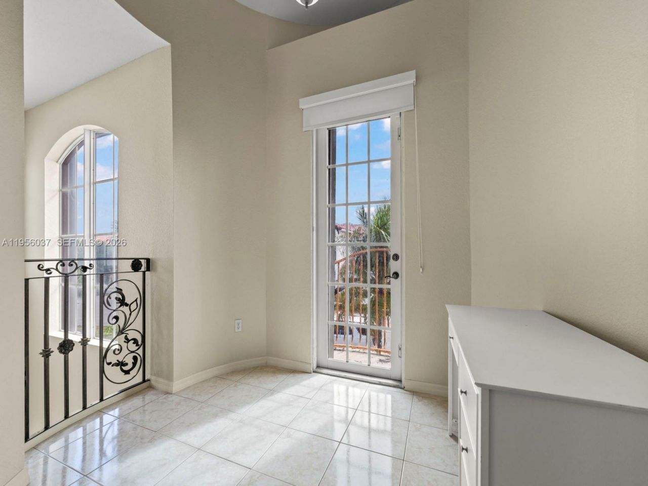 15383 SW 23rd St , Miami, FL 33185 Photo