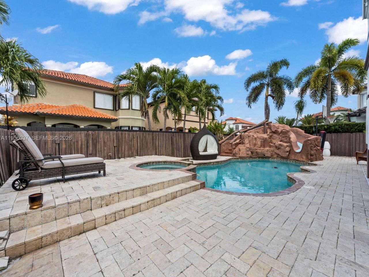 15383 SW 23rd St , Miami, FL 33185 Photo