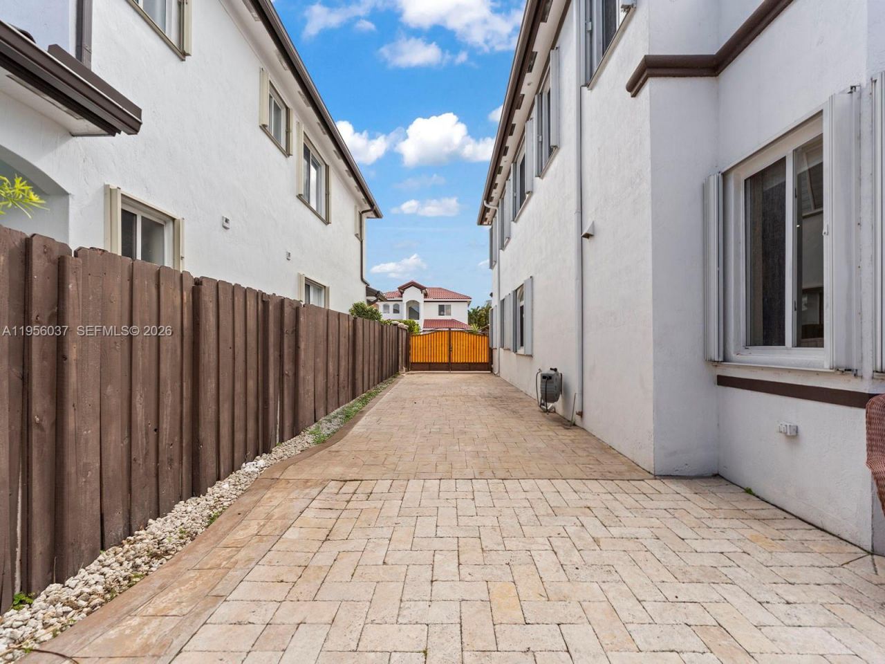 15383 SW 23rd St, Miami, FL 33185 Photo