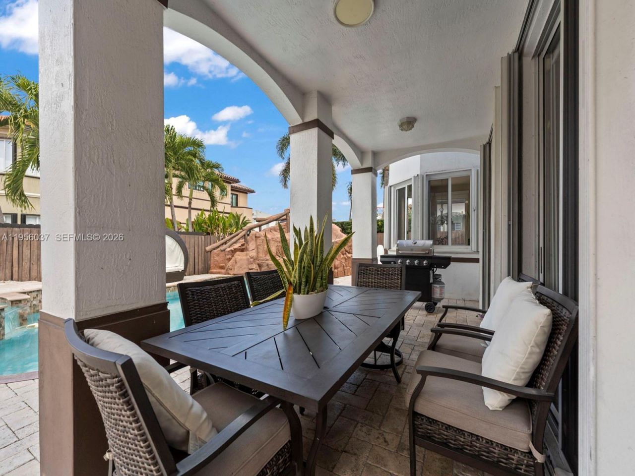 15383 SW 23rd St , Miami, FL 33185 Photo