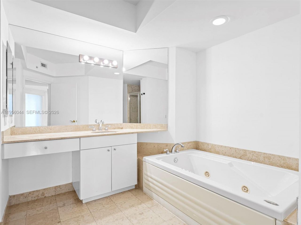 Please Call For Address, Unit 806, Miami Beach, FL 33140 Photo