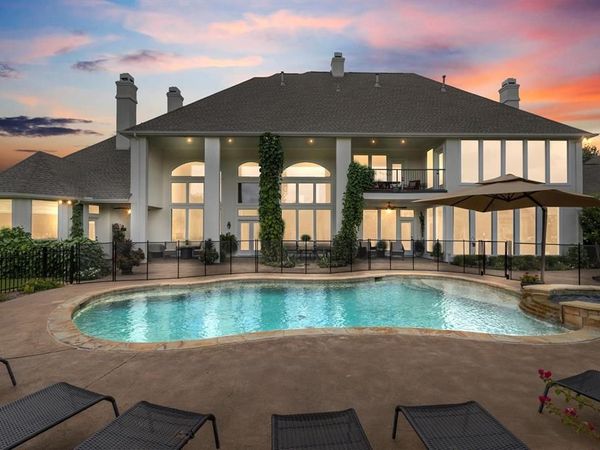 539 Ridge Point Drive, Heath, TX 75126