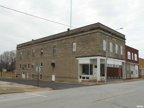 280 S MAIN Street, Blandinsville, IL 61420