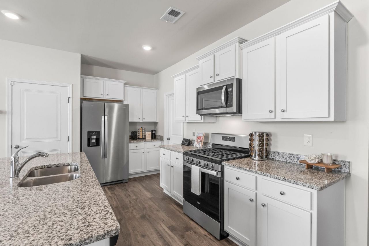 2695 Pegasus Place Photo 16