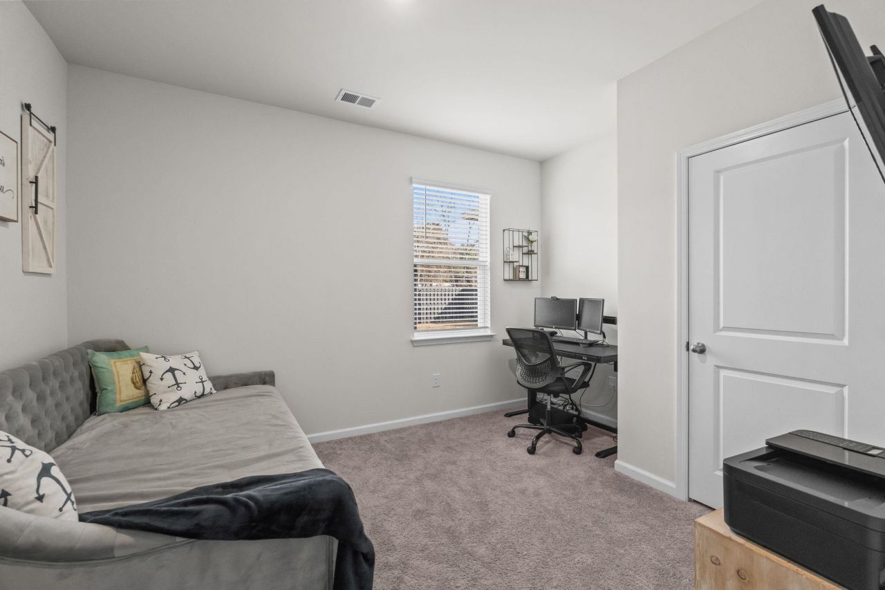 2695 Pegasus Place Photo 31