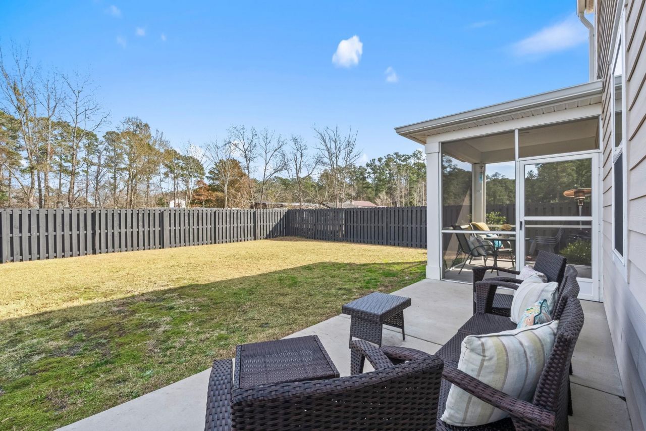 2695 Pegasus Place Photo 4