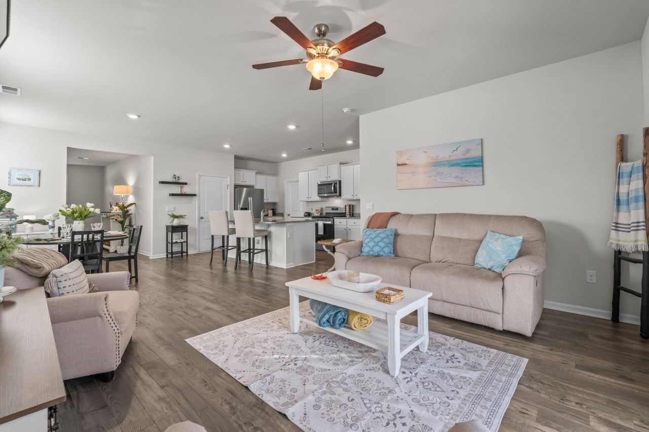 2695 Pegasus Place Photo 6