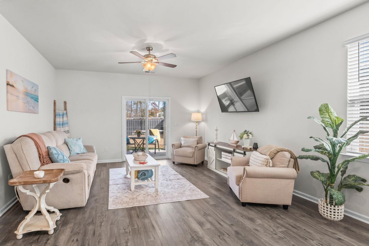 2695 Pegasus Place Photo 7