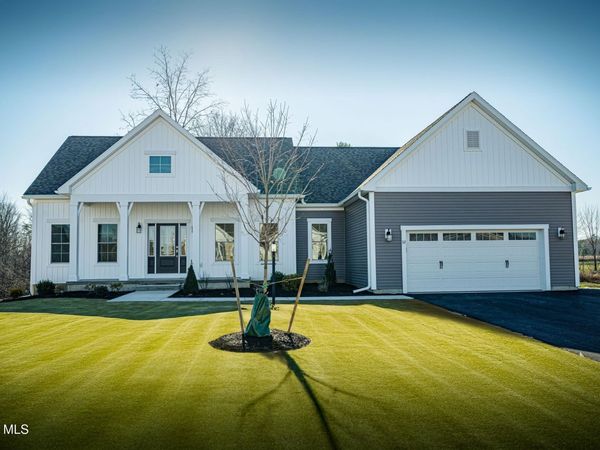 32 Heritage Way, Selkirk, NY 12158