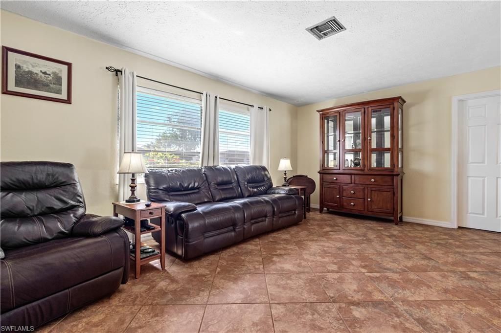 3802 SE 4th Ave, Cape Coral, FL 33904 Photo