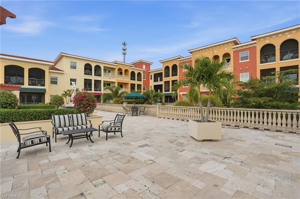 21490 Strada Nuova Cir, Unit 307, Estero, FL 33928 Photo