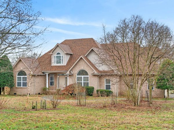 289 Saint Blaise Rd, Gallatin, TN 37066