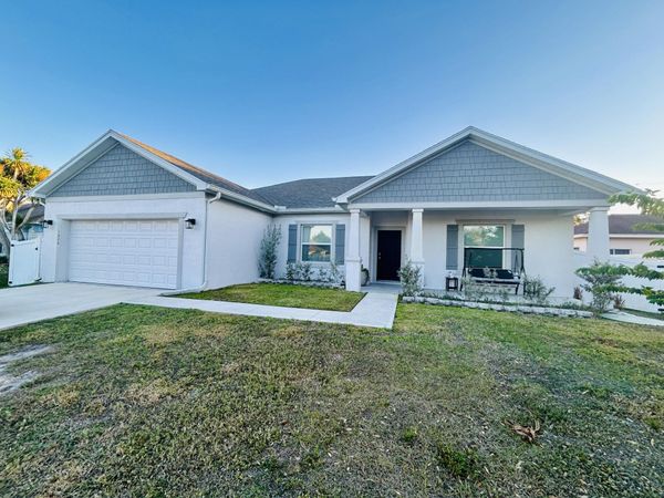 1626 SW Neptune Avenue, Port St. Lucie, FL 34953