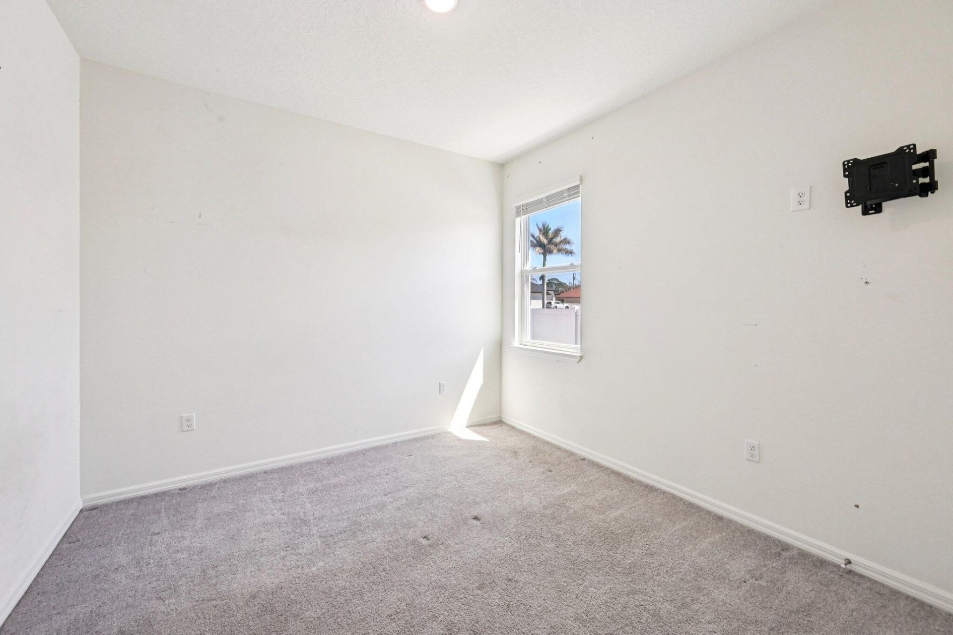 1626 SW Neptune Avenue, Port Saint Lucie, FL 34953 Photo