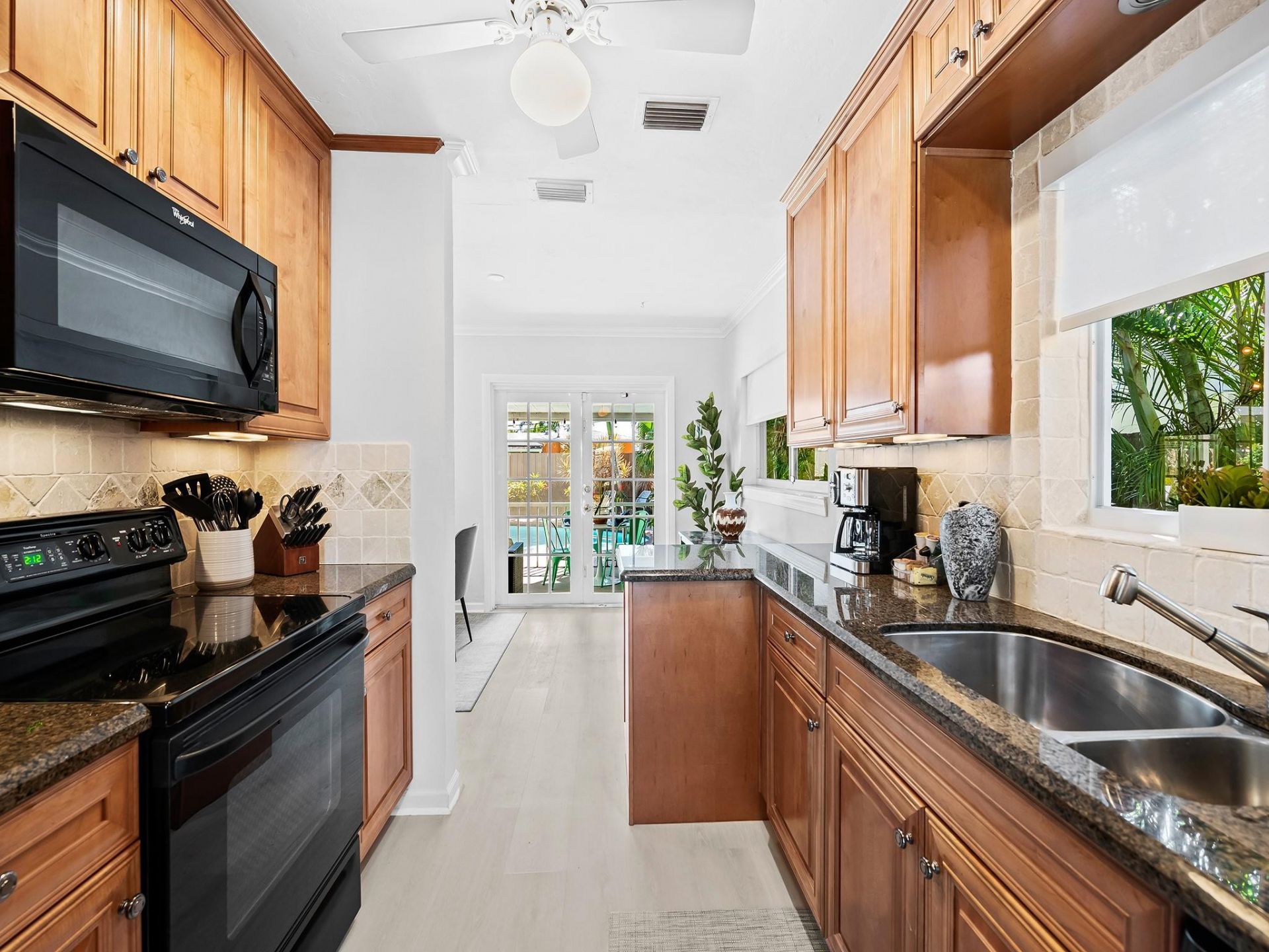 1900 NE 19th Street, Fort Lauderdale, FL 33305 Photo