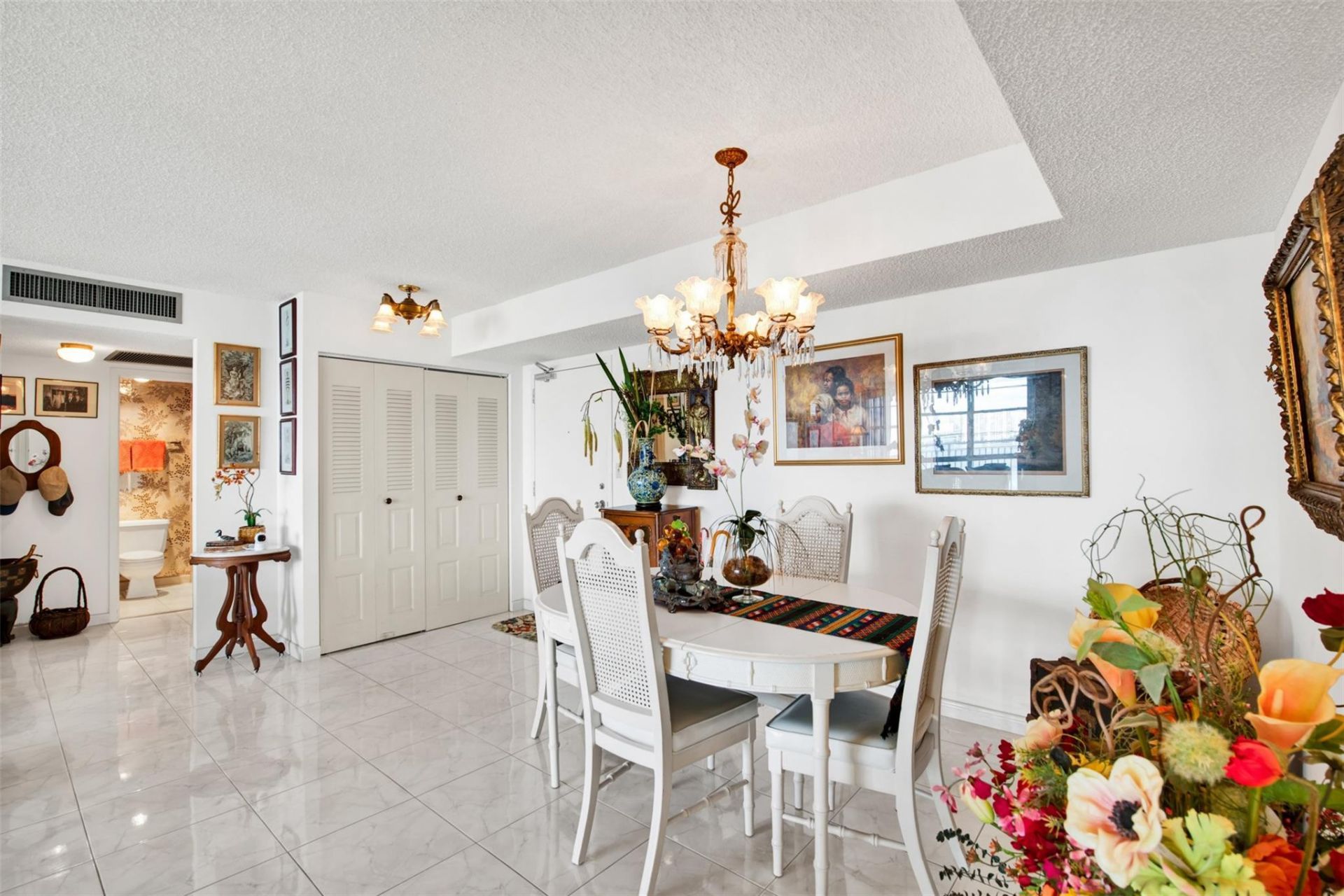 301 174th Street, Unit 2202, Sunny Isles Beach, FL 33160 Photo