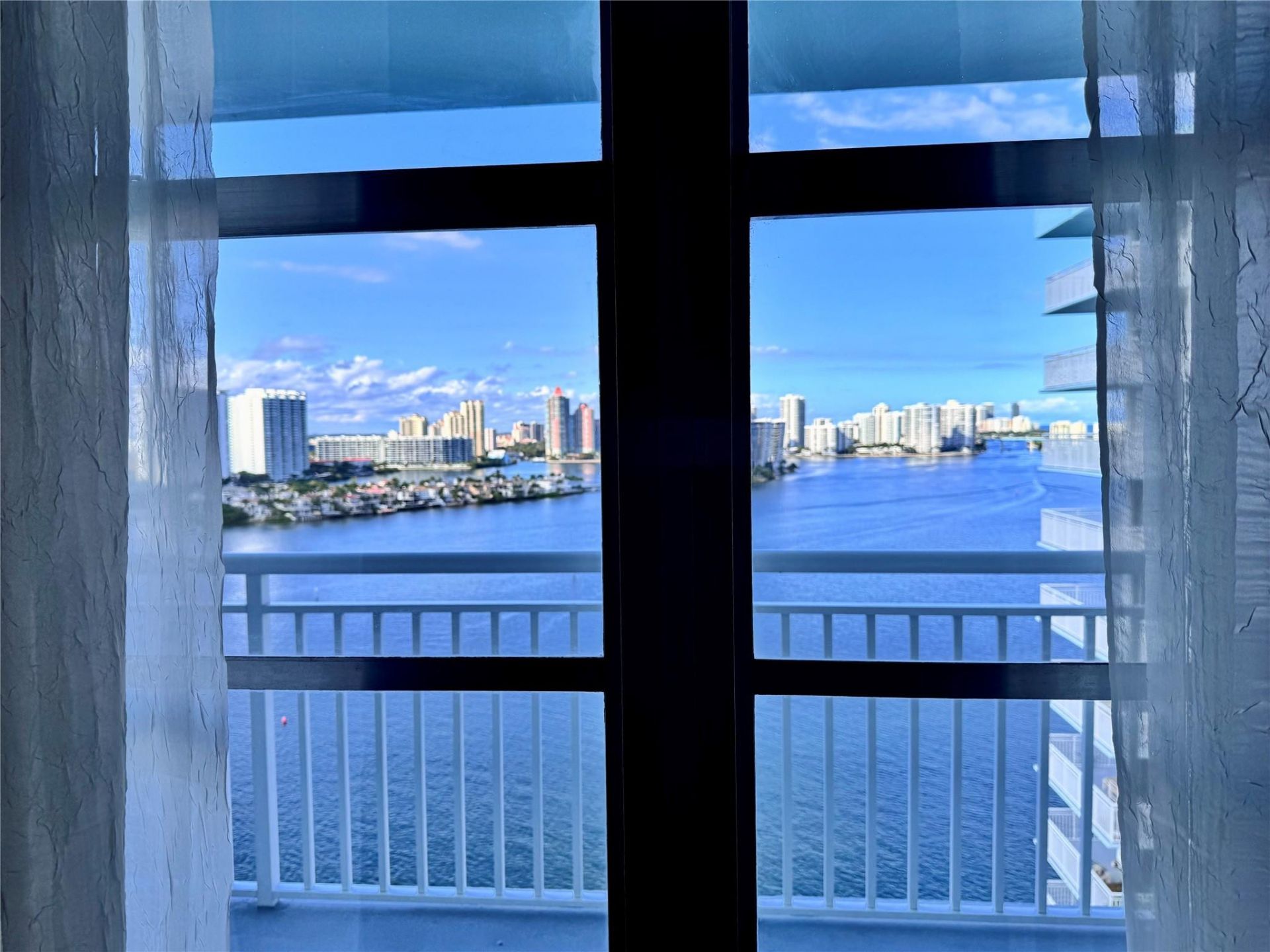 301 174th Street, Unit 2202, Sunny Isles Beach, FL 33160 Photo