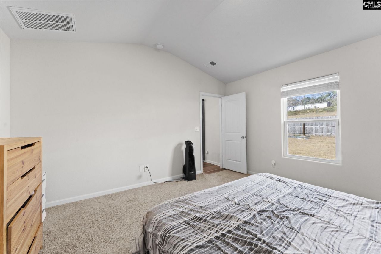 145 Sundew Road  Photo 17