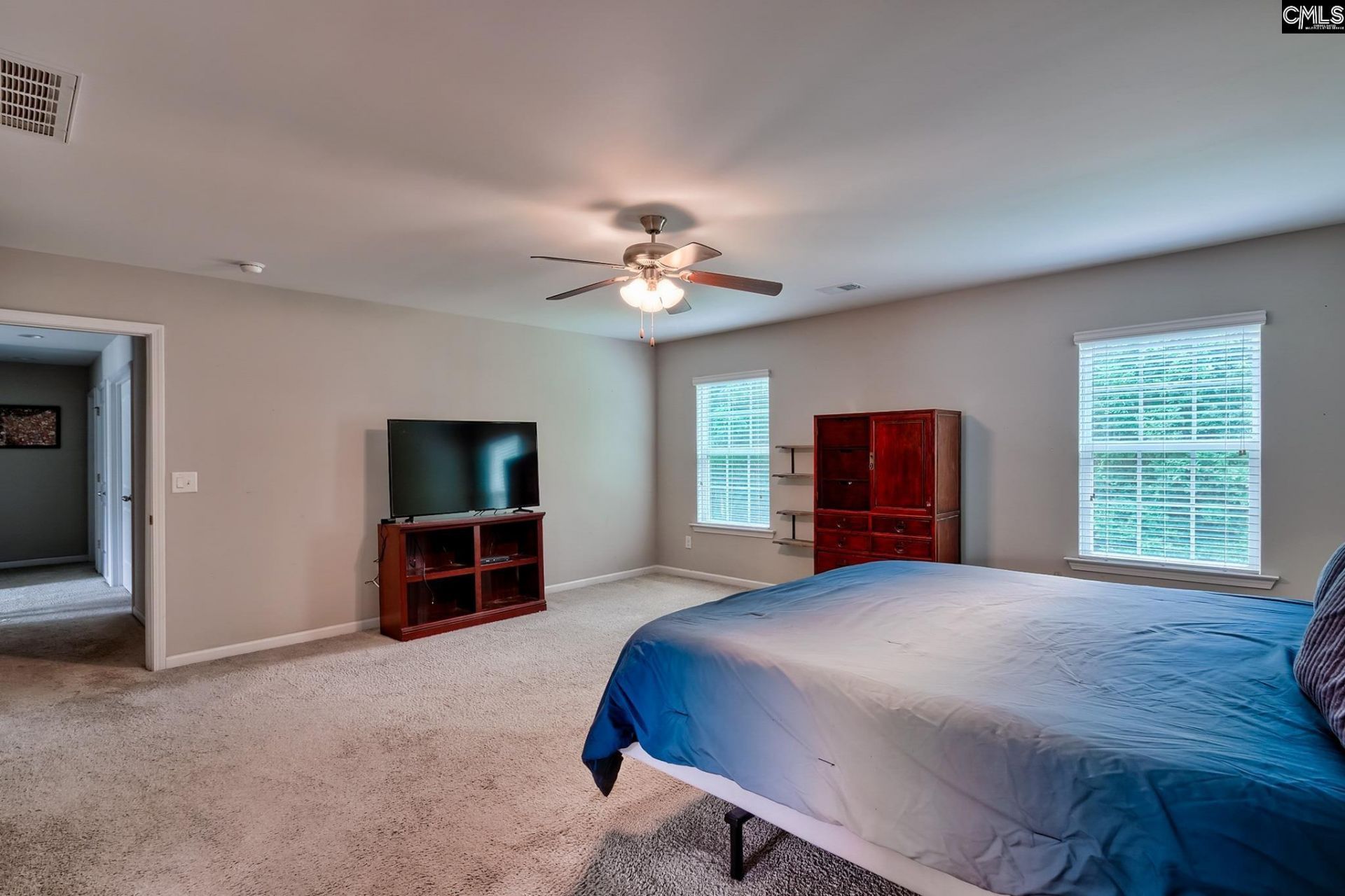 335 Saucer Way Photo 32