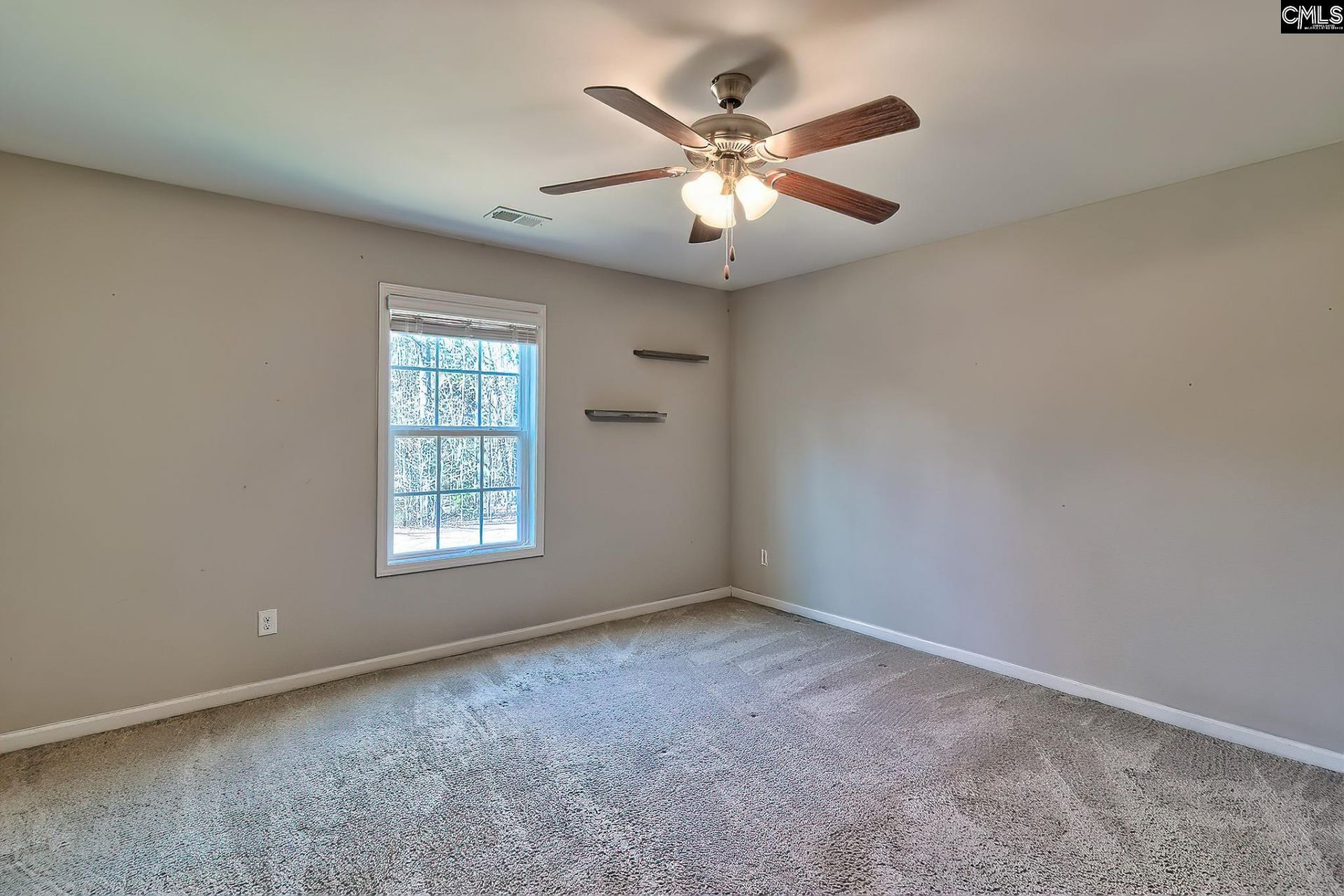 335 Saucer Way Photo 38