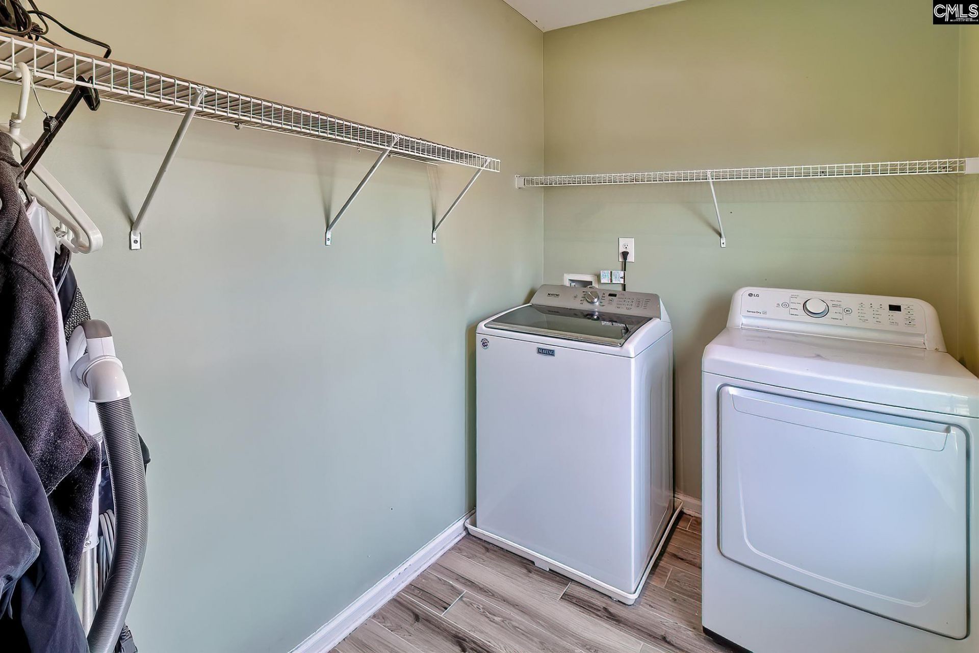 335 Saucer Way Photo 41