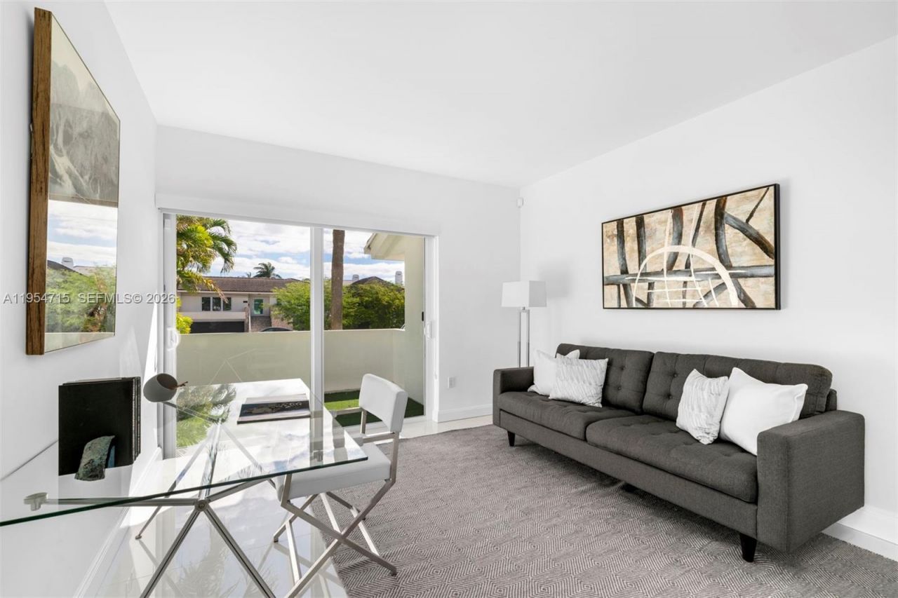 6832 Sunrise Ct, Coral Gables, FL 33133 Photo