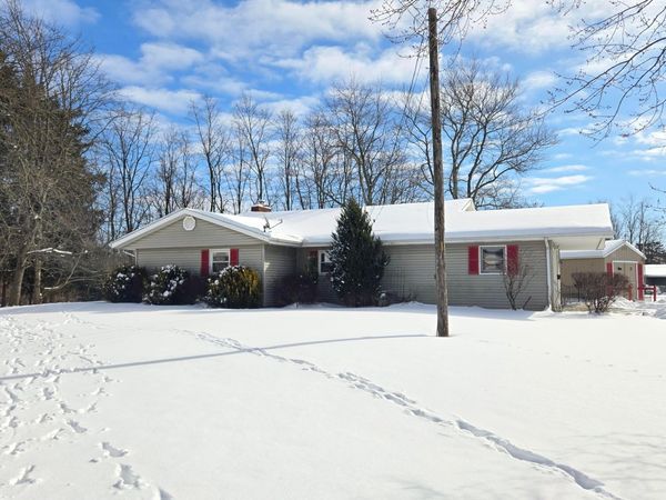 601 Portland Way N, Galion, OH 44833
