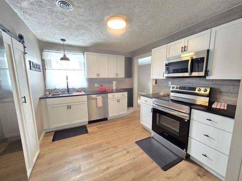 601 Portland Way N, Galion, OH 44833 Photo 13