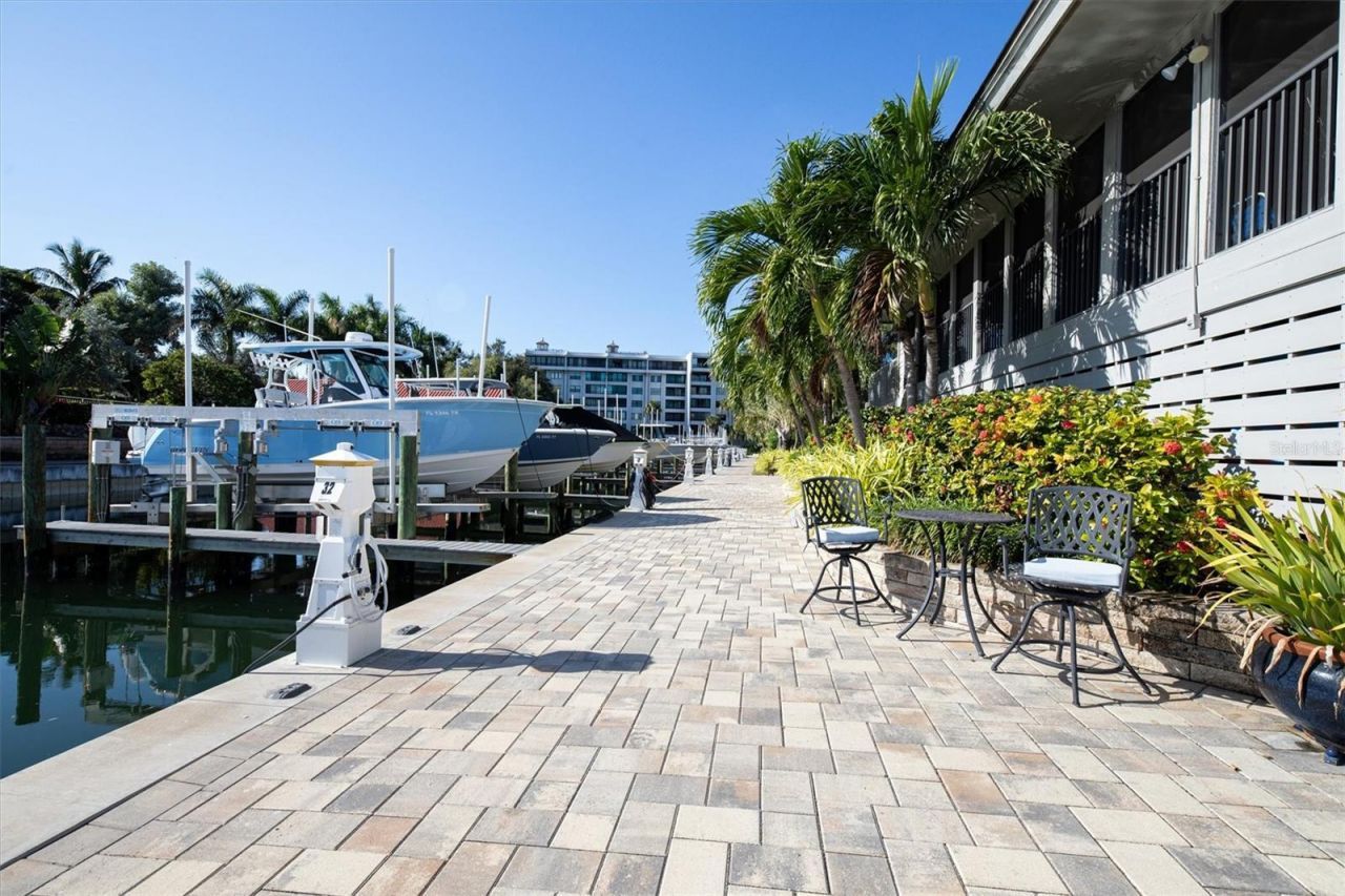 5911 Midnight Pass Road, Unit 206, Sarasota, FL 34242 Photo