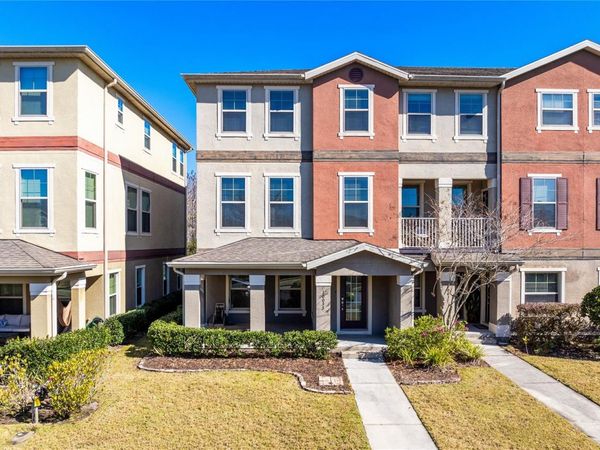 10033 TOWN LAKE DR, ORLANDO, FL 32832