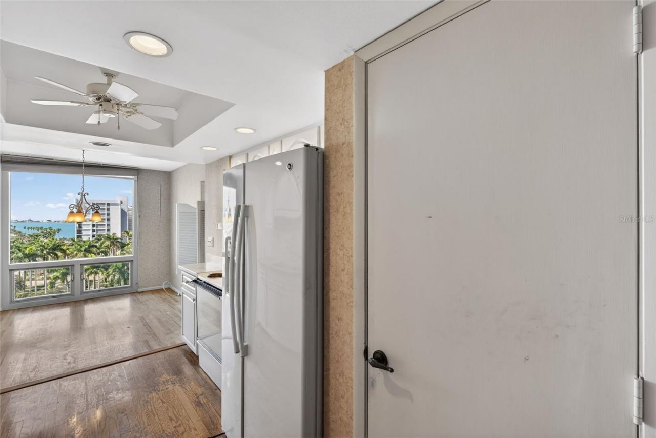 1111 N Gulfstream Avenue, Unit 8D, Sarasota, FL 34236 Photo