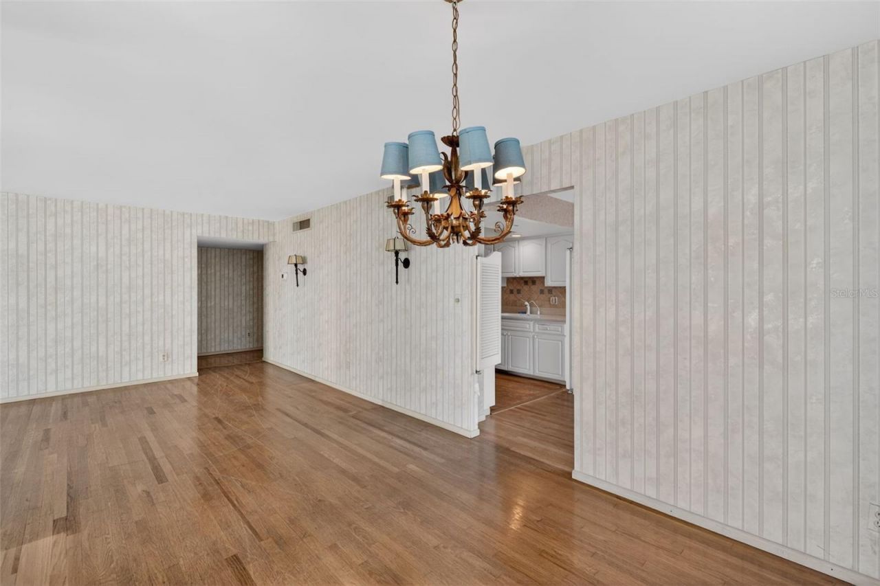 1111 N Gulfstream Avenue, Unit 8D, Sarasota, FL 34236 Photo