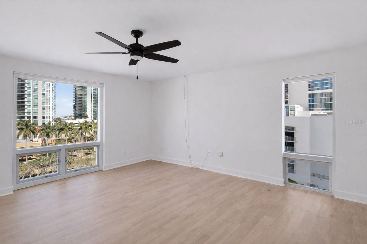 1111 N Gulfstream Avenue, Unit 8D, Sarasota, FL 34236 Photo