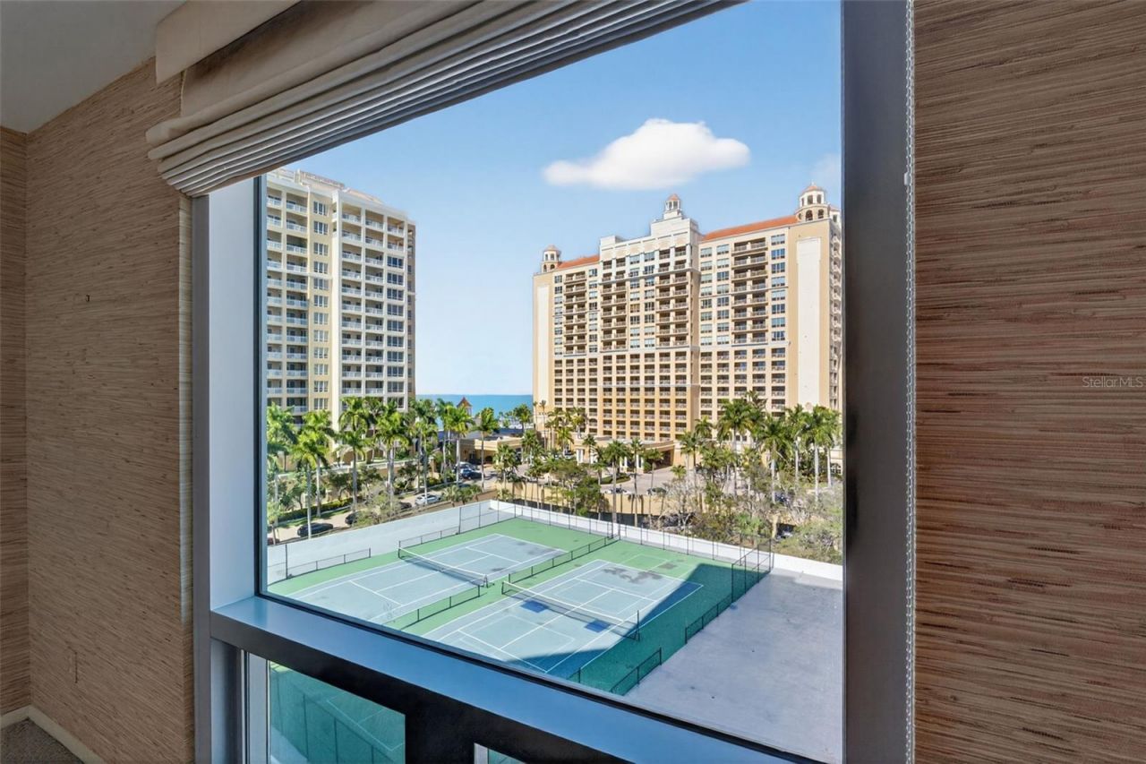 1111 N Gulfstream Avenue, Unit 8D, Sarasota, FL 34236 Photo