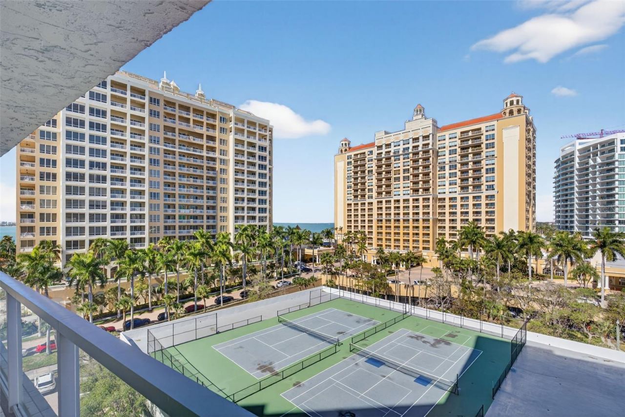 1111 N Gulfstream Avenue, Unit 8D, Sarasota, FL 34236 Photo