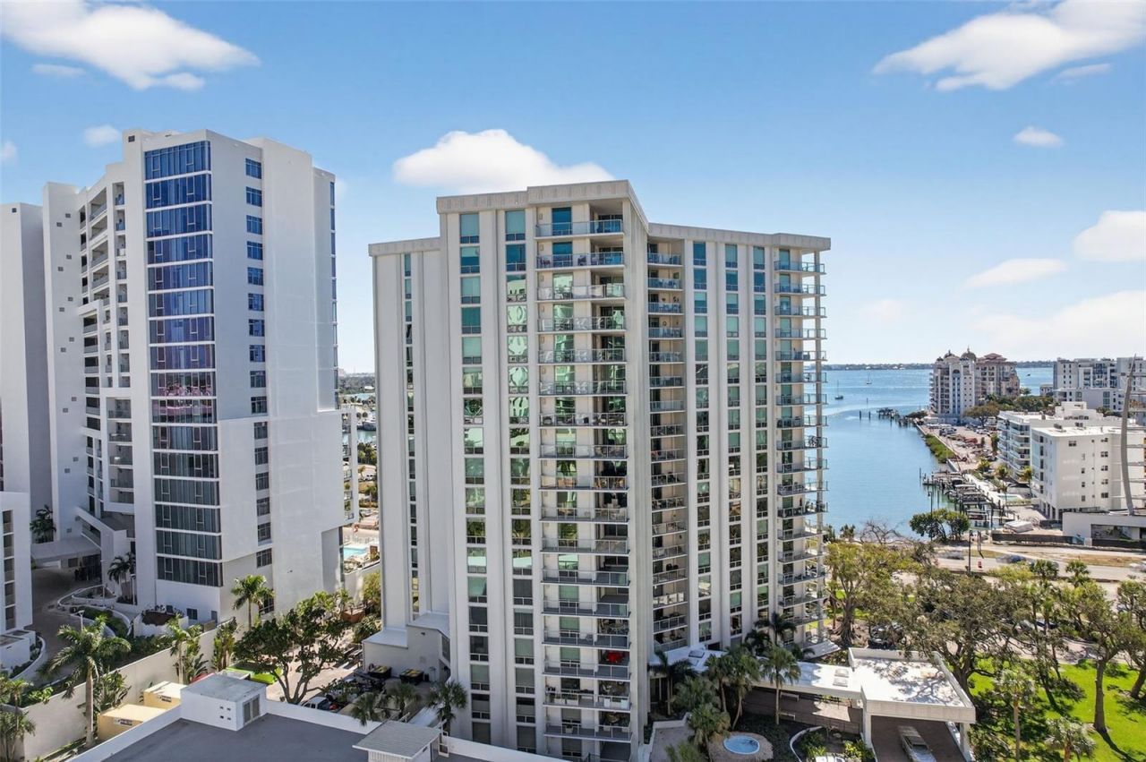 1111 N Gulfstream Avenue, Unit 8D, Sarasota, FL 34236 Photo