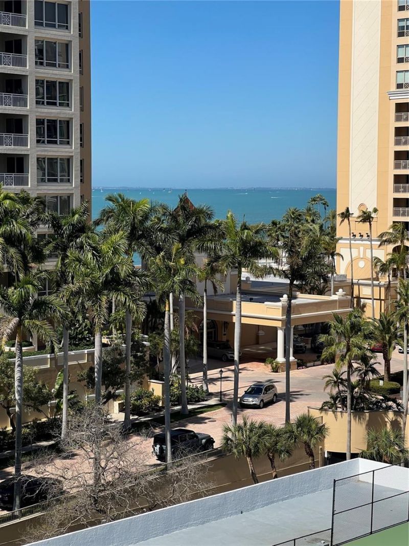 1111 N Gulfstream Avenue, Unit 8D, Sarasota, FL 34236 Photo