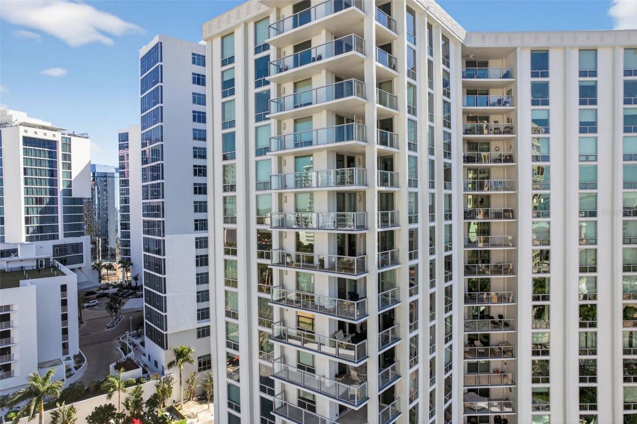 1111 N Gulfstream Avenue, Unit 8D, Sarasota, FL 34236 Photo
