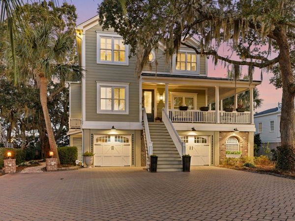 46 High Hammock Way, Pawleys Island, SC 29585