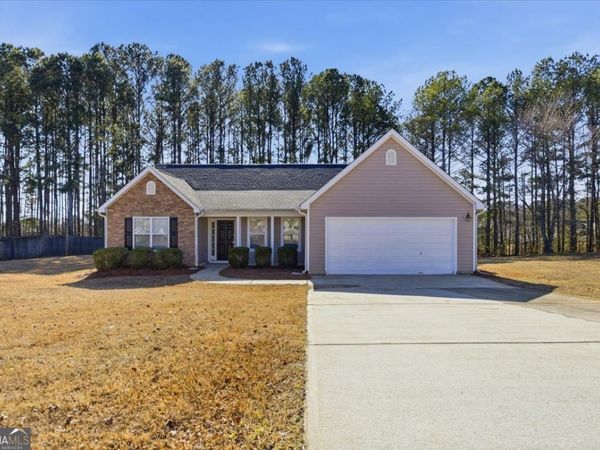 946 Damson Trail, Hampton, GA 30228